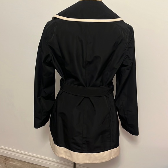 BNWOT Laundry Trench Coat With Buttons Logo - Picture 4 of 5